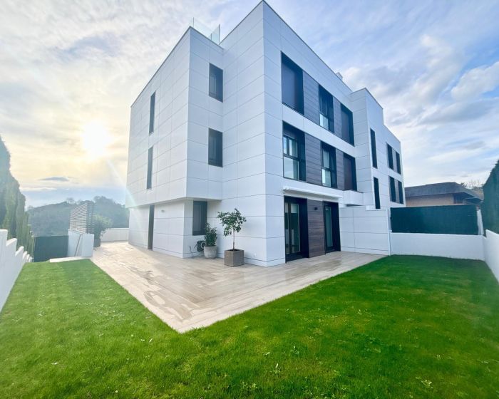 Exclusivo dúplex en venta en Aiete, Donostia-San Sebastián